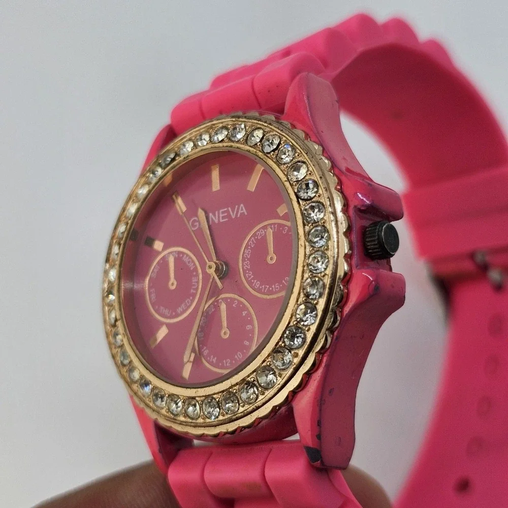 40MM Women's Watch Pink Dial Crystal Bezel Pink Plastic Band Straps‎ New Battery